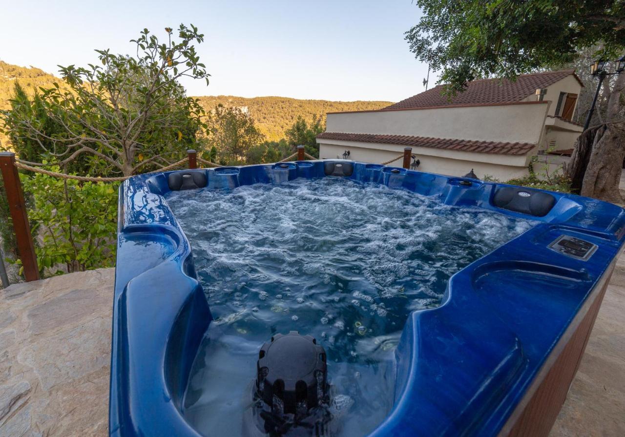 Silom House Villa Sant Pere De Ribes Exteriör bild