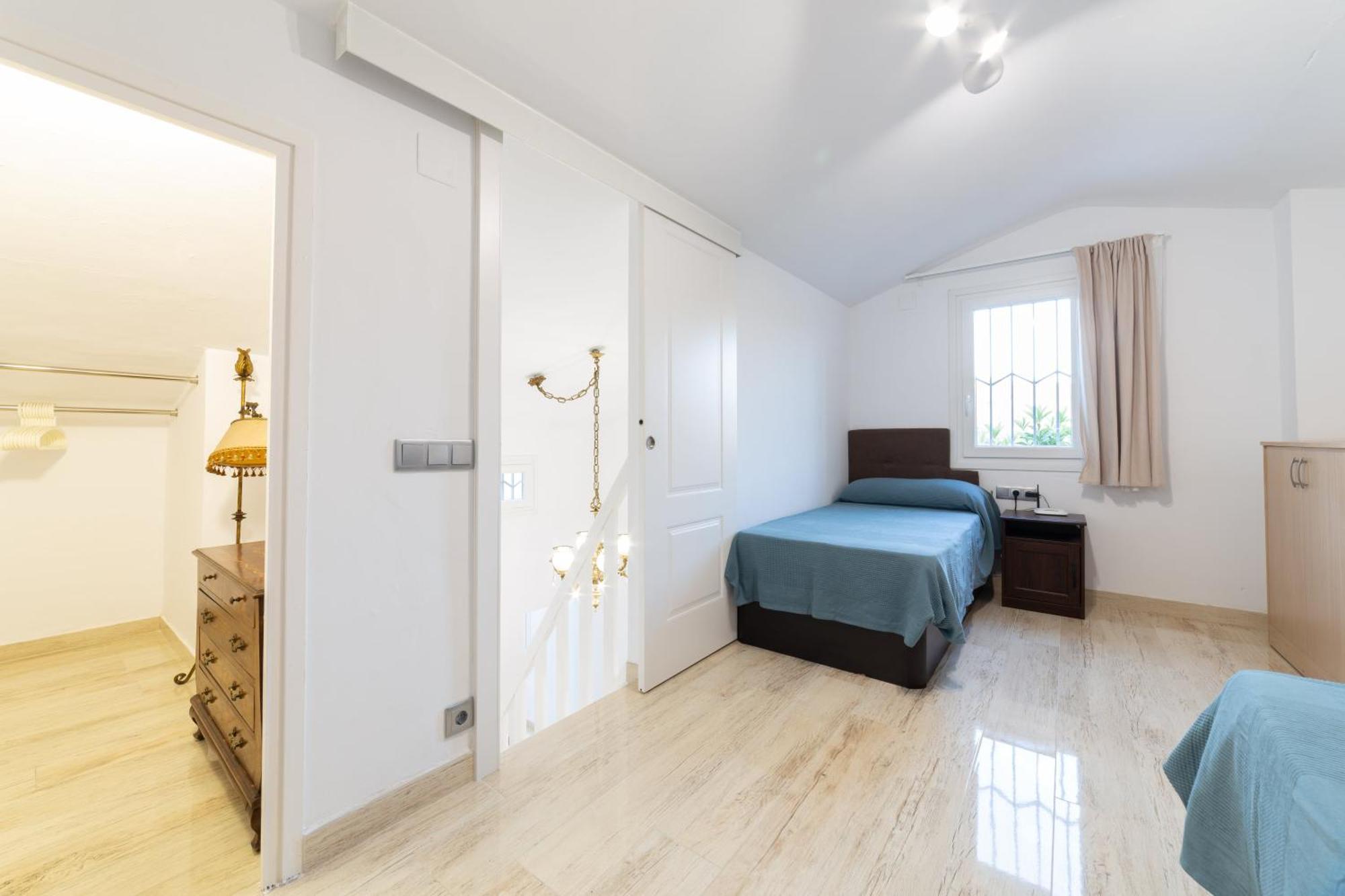 Silom House Villa Sant Pere De Ribes Exteriör bild