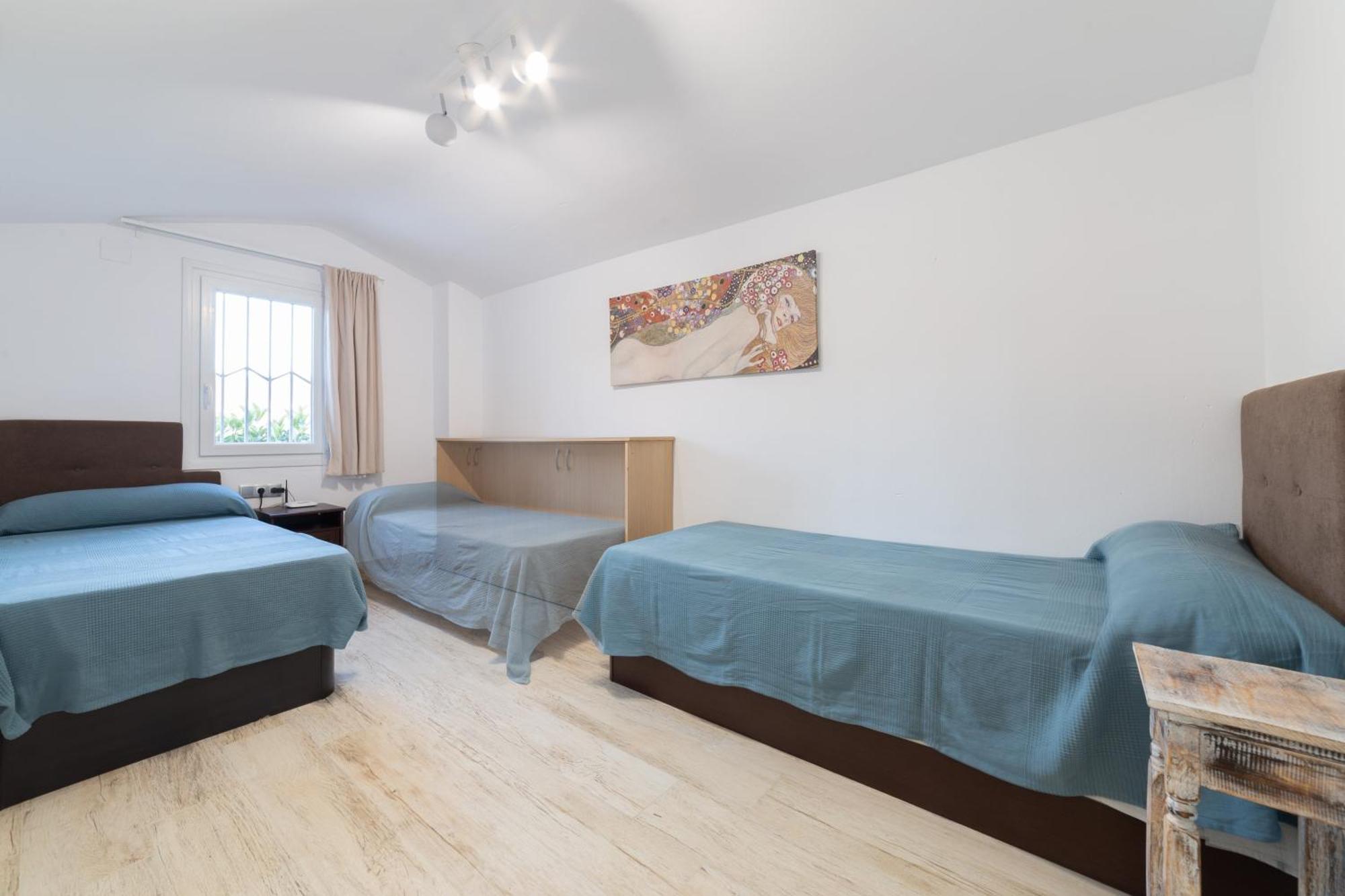 Silom House Villa Sant Pere De Ribes Exteriör bild